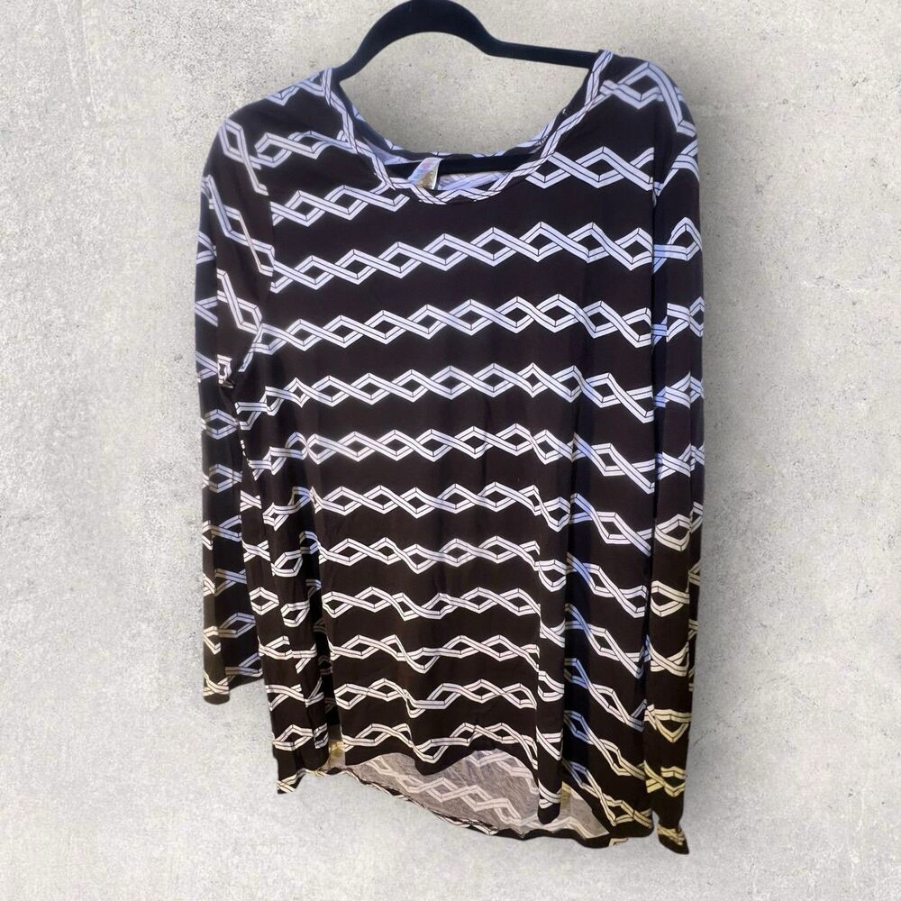 LuLaRoe Lynnae Long Sleeve Shirt-Size 3XL- Black And White Stripe Print-NWT